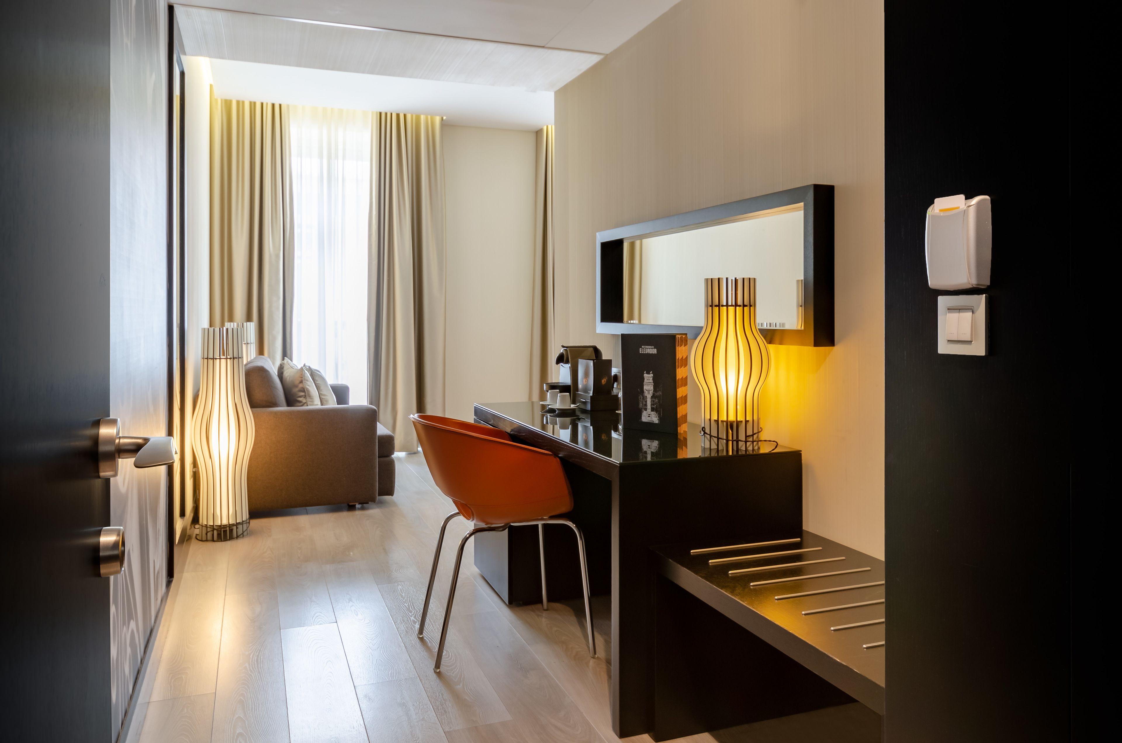 1 bedroom, premium bedding, down duvets, minibar