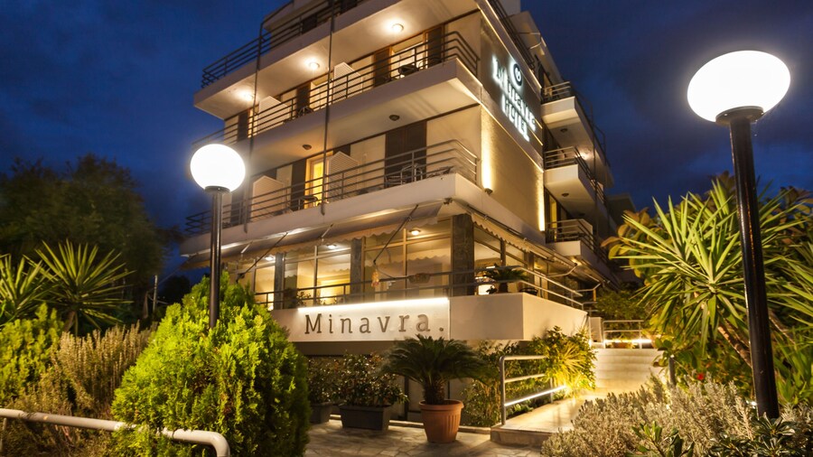 Minavra Hotel
