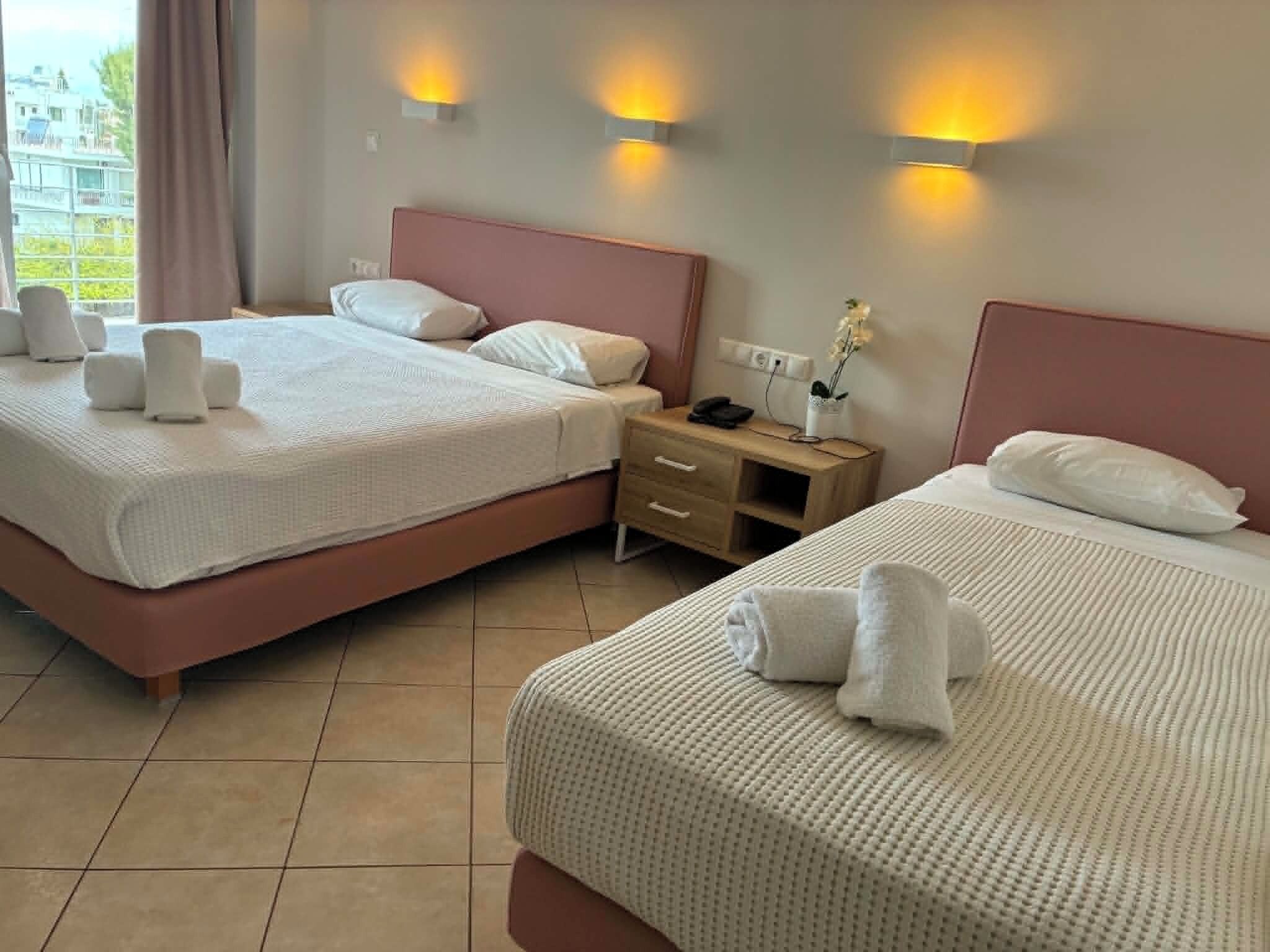 Superior Triple Room | Desk, laptop workspace, iron/ironing board, free WiFi