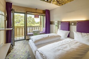 Standard Double Room | Premium bedding, pillowtop beds, in-room safe, blackout drapes