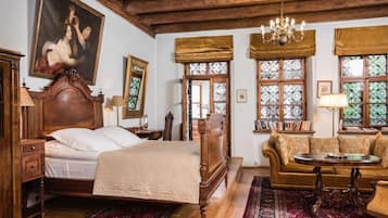 Superior Studio, Balcony | Hypo-allergenic bedding, Select Comfort beds, in-room safe