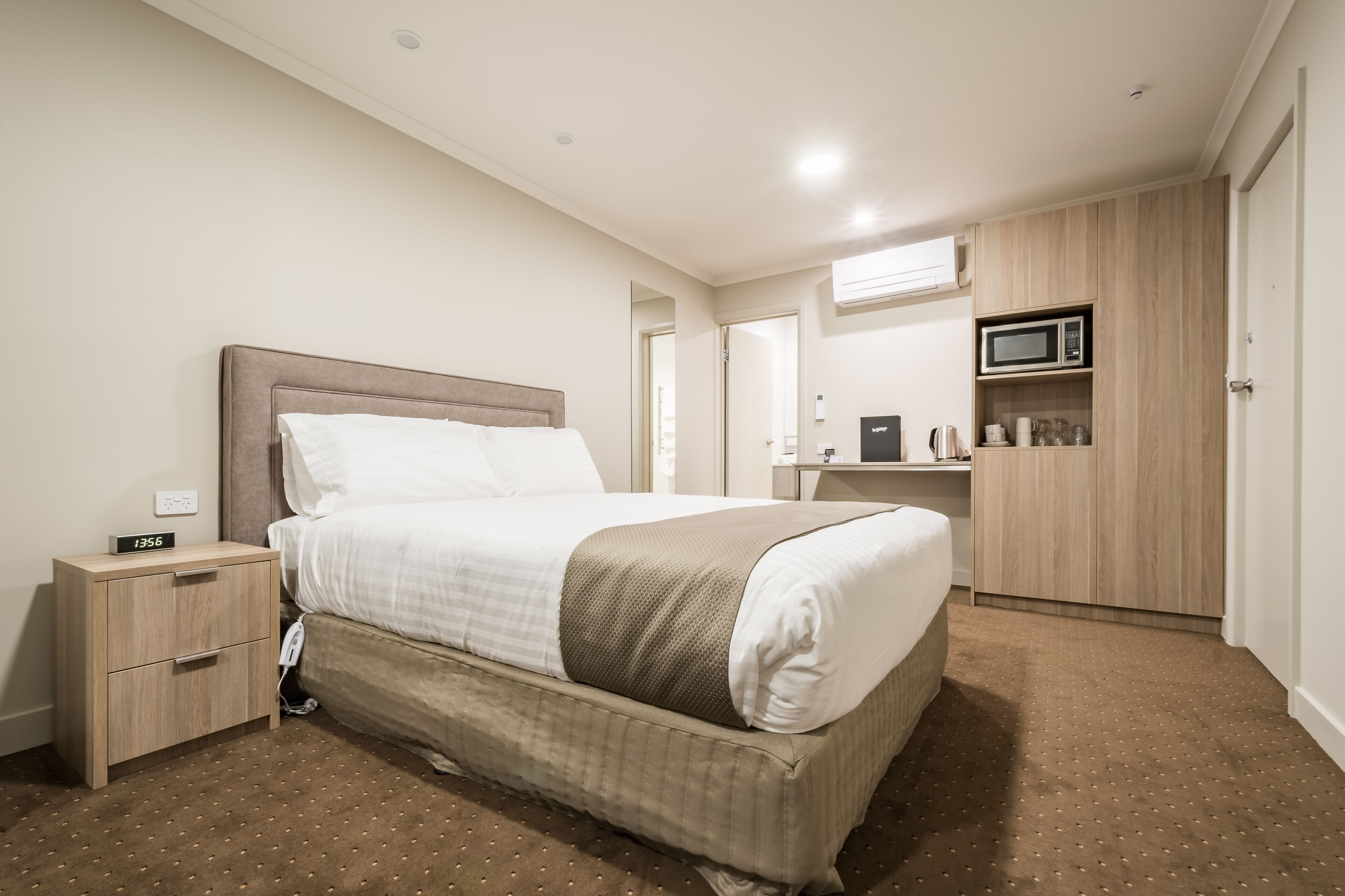 desk, laptop workspace, iron/ironing board, free wifi