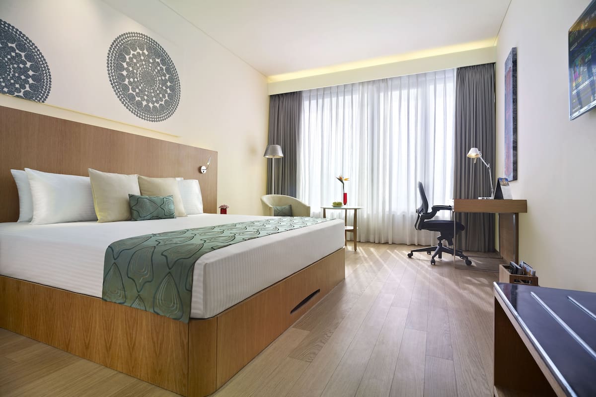 1 bedroom, egyptian cotton sheets, premium bedding, down duvets