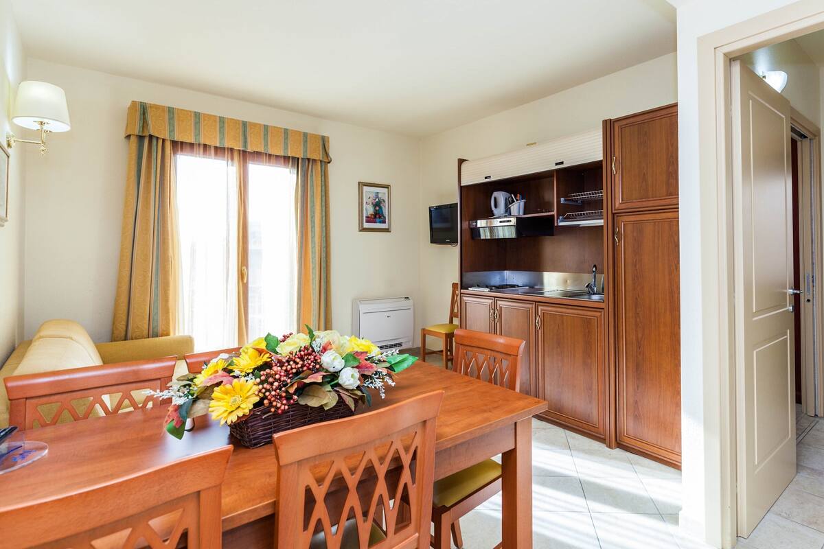 deluxe room | private kitchen