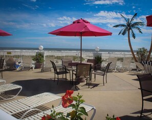 On the beach, white sand - Paradise Oceanfront Resort (Wildwood Crest)
