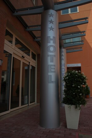 Entrada al alojamiento