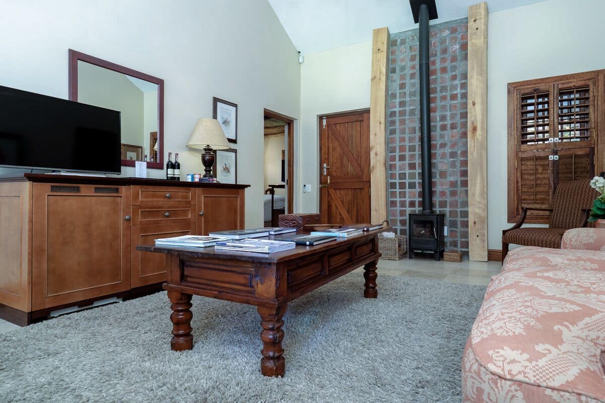 Luxury Suite, 2 Bedrooms (4) | Living room