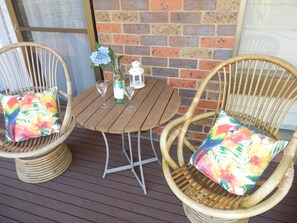 Mast Gully Gardens Bed & Breakfast | Balcony