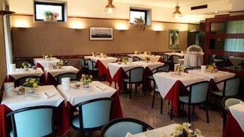 Aperto a pranzo e cena