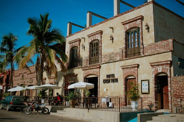 Front of property - Hotel Casa Tota (Todos Santos)