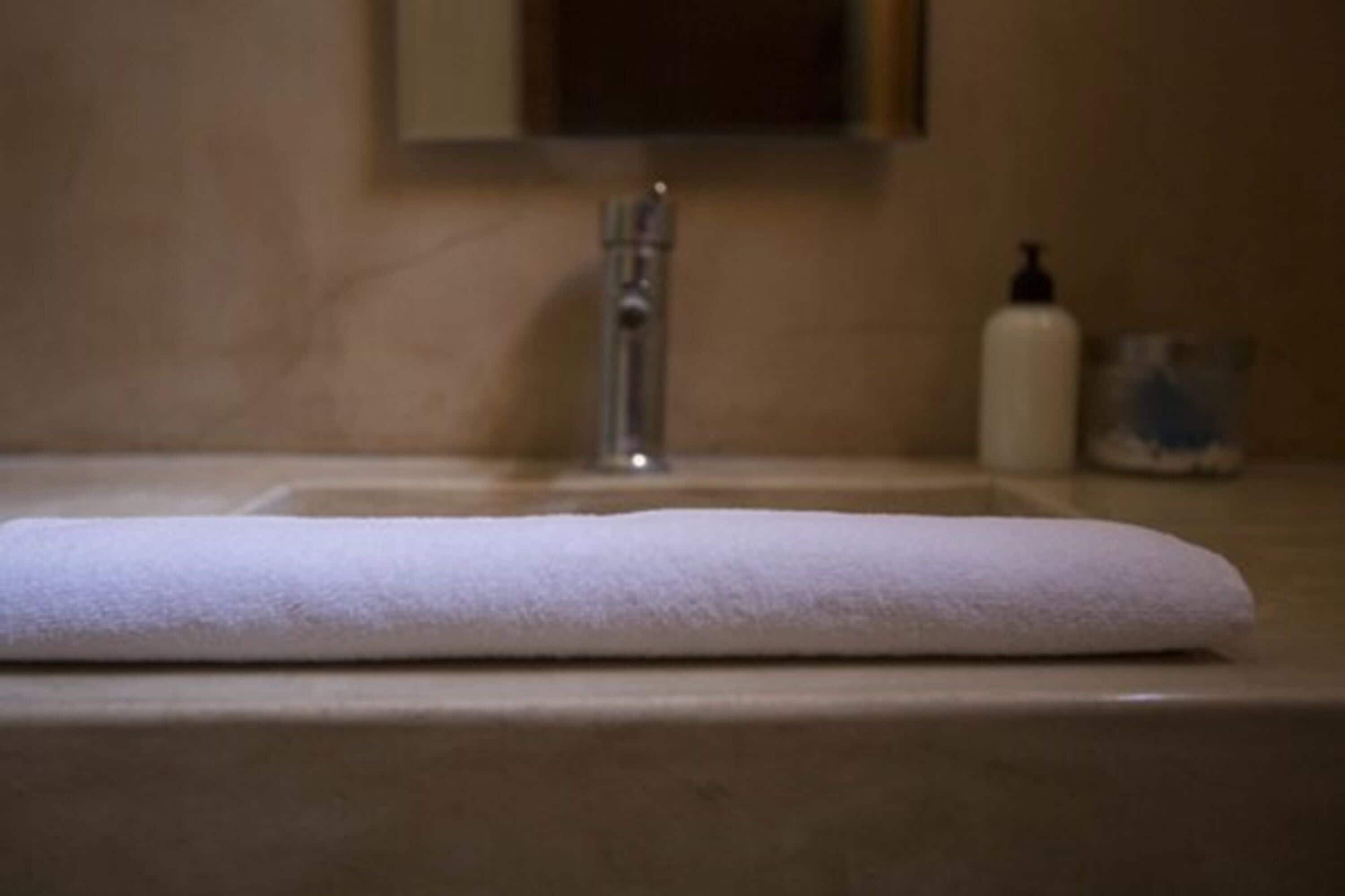 deluxe room, 1 king bed | bathroom sink