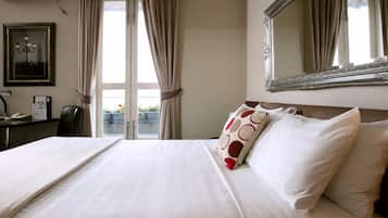 Minibar, desk, iron/ironing board, rollaway beds