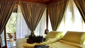 Minibar, in-room safe, WiFi (free) - 32 Coffee Hill & Resort (Mae Taeng)