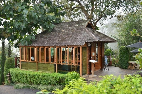 บริเวณภายนอก