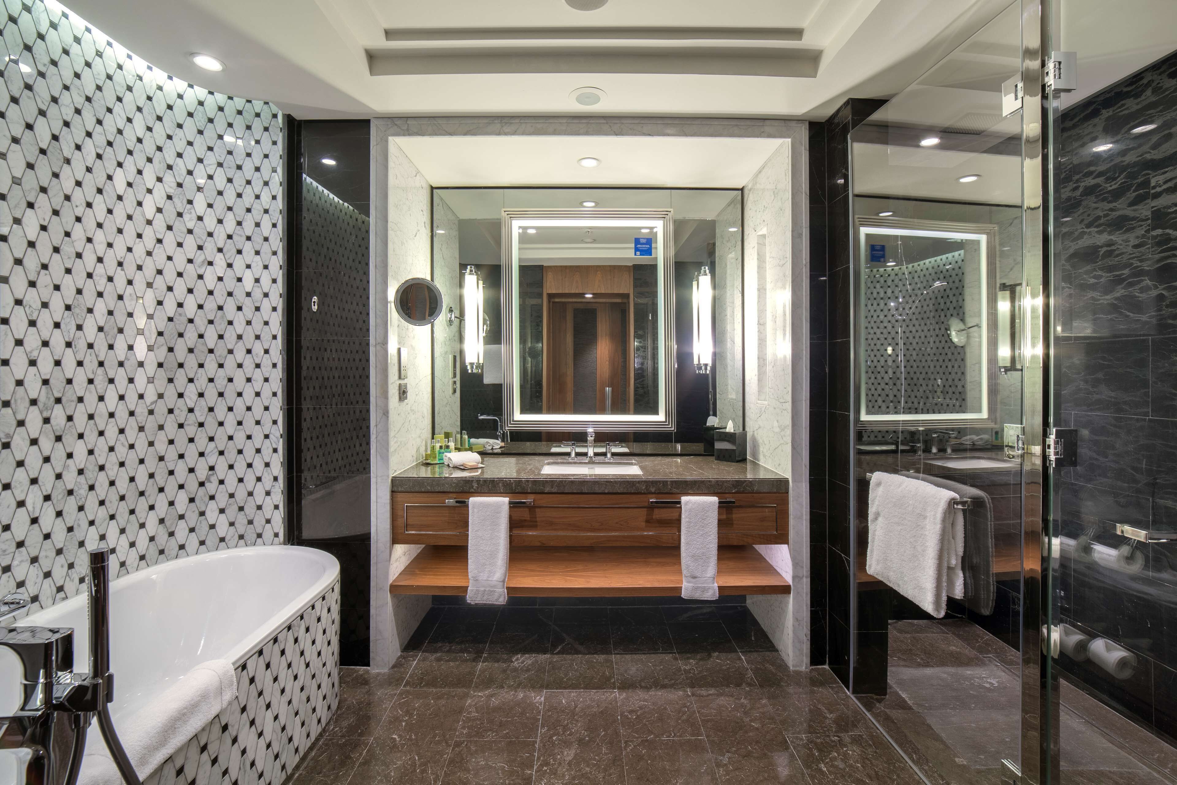 Foto - Hilton Istanbul Bomonti Hotel & Conference Center