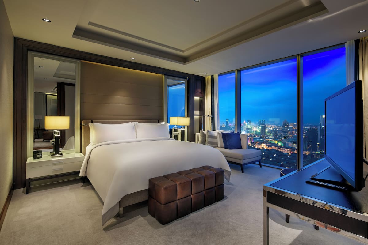 Suite, 1 King Bed, Sea View (King Bomonti Suite) | 1 bedroom, premium bedding, Tempur-Pedic beds, minibar