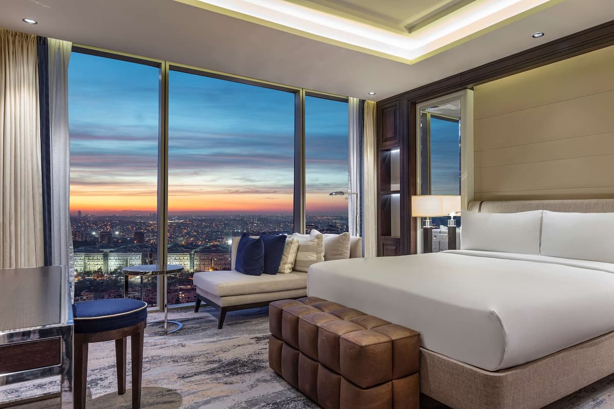 Suite, Club lounge access, Sea View (Bomonti Home) | 1 bedroom, premium bedding, Tempur-Pedic beds, minibar