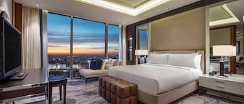 Suite, Club Lounge Access, Sea View (Bomonti Home) | Premium bedding, Tempur-Pedic beds, minibar, in-room safe