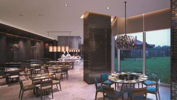 4 restaurants, spécialités Cuisine internationale