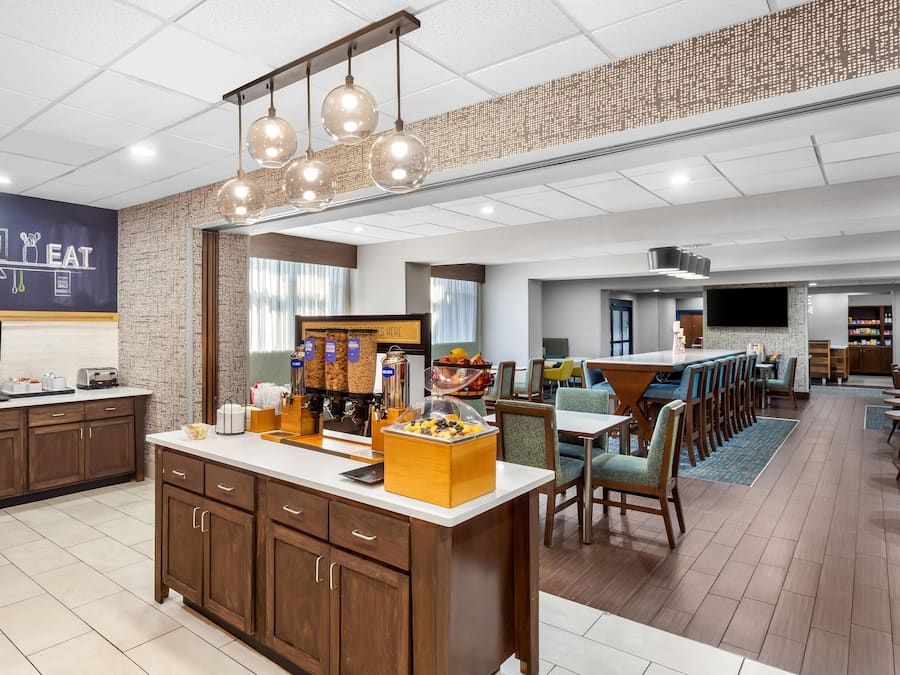 Gratis kontinental frukost varje dag