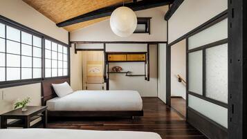 Traditional House, 2 Bedrooms, Kitchen, Garden View | 2 bedrooms, in-room safe, individually decorated, individually furnished