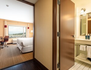 Kamar Single Tradisional, 1 Tempat Tidur King | Kamar mandi | Pengering rambut dan handuk