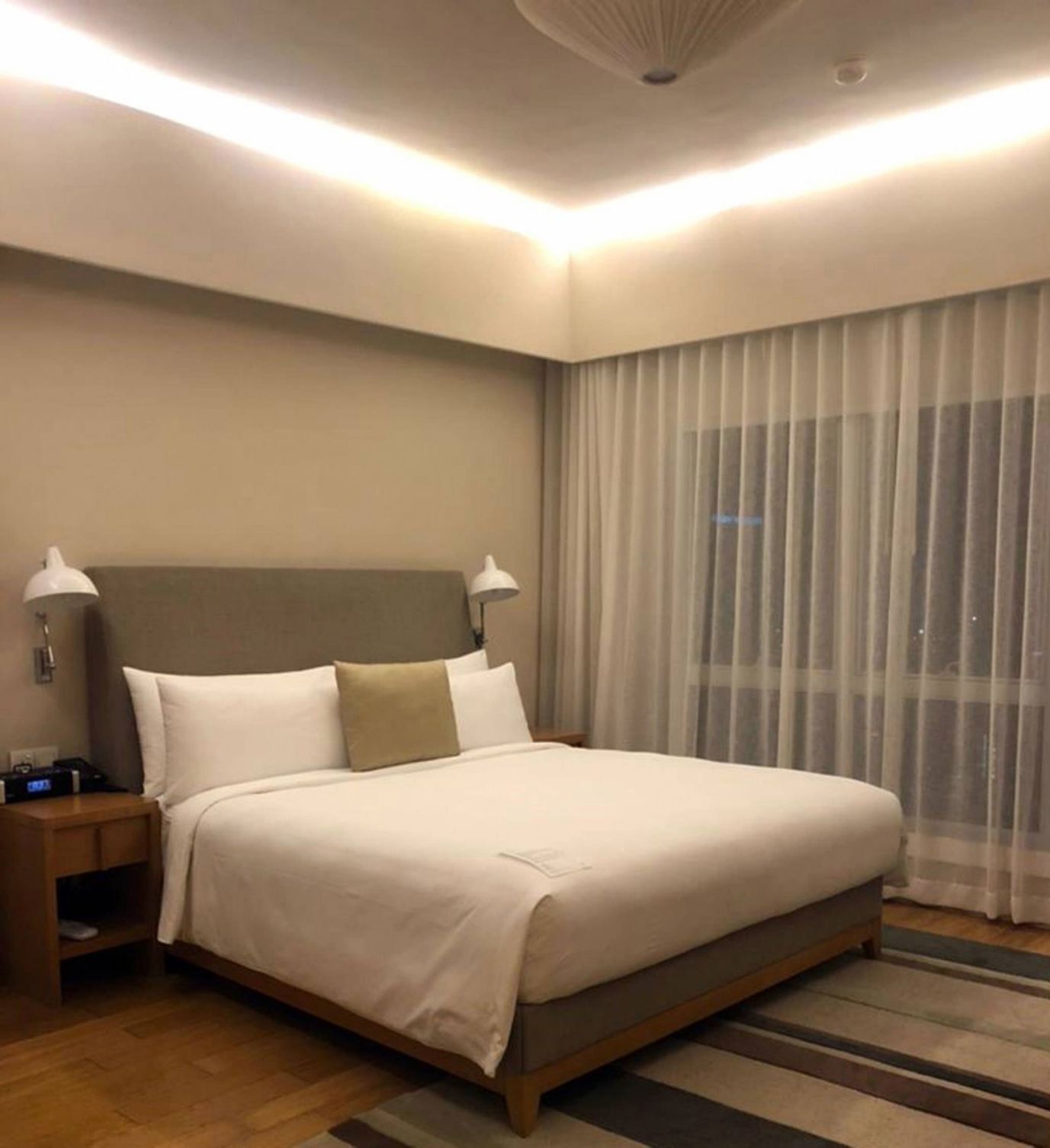 1 bedroom, down duvets, in-room safe, desk
