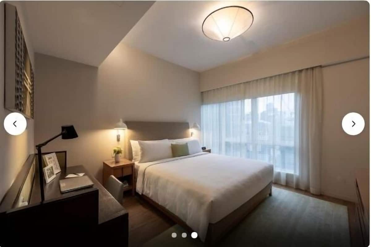 1 Schlafzimmer, Daunenbettdecken, Zimmersafe, Schreibtisch
