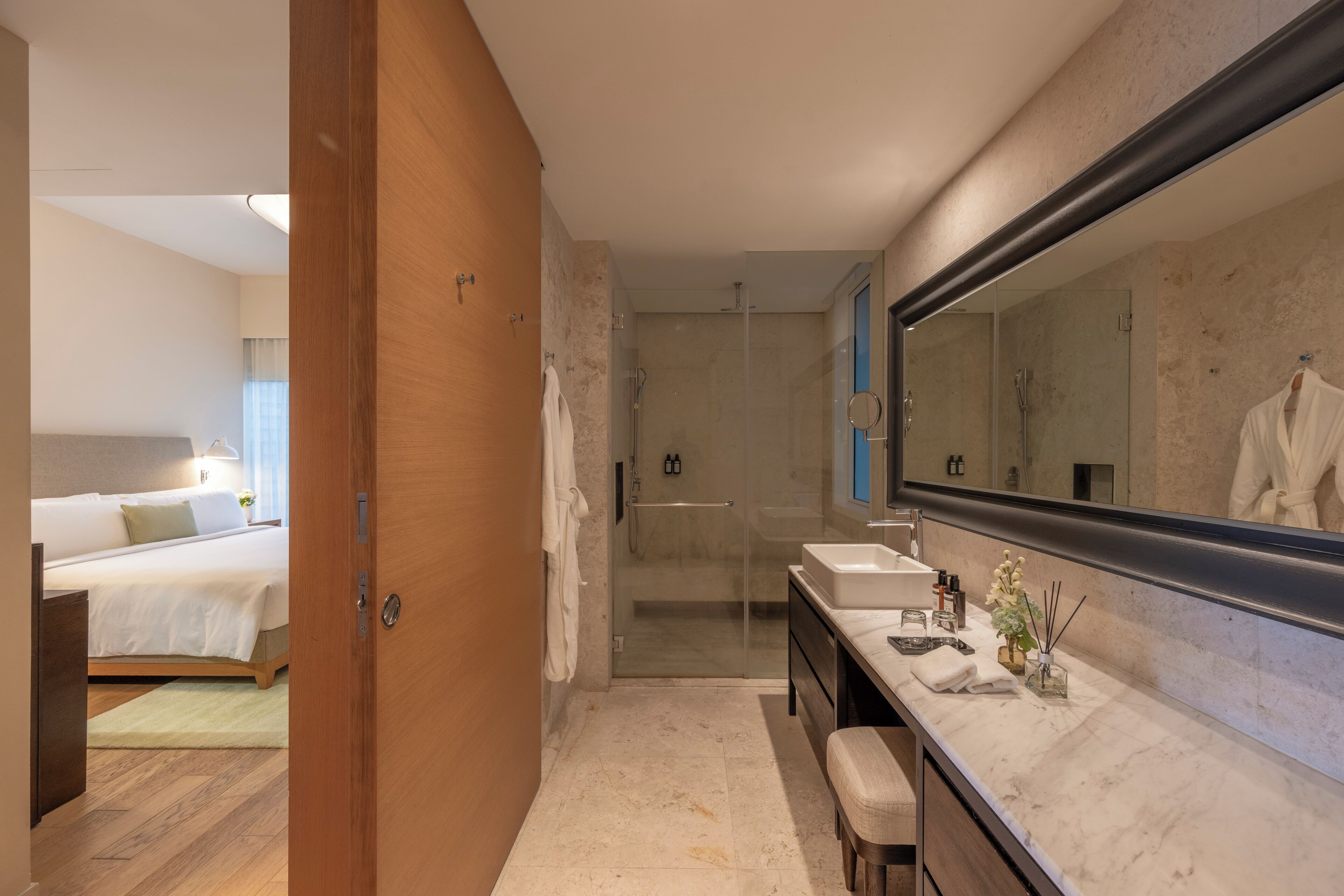 Photo - Lanson Place Bukit Ceylon