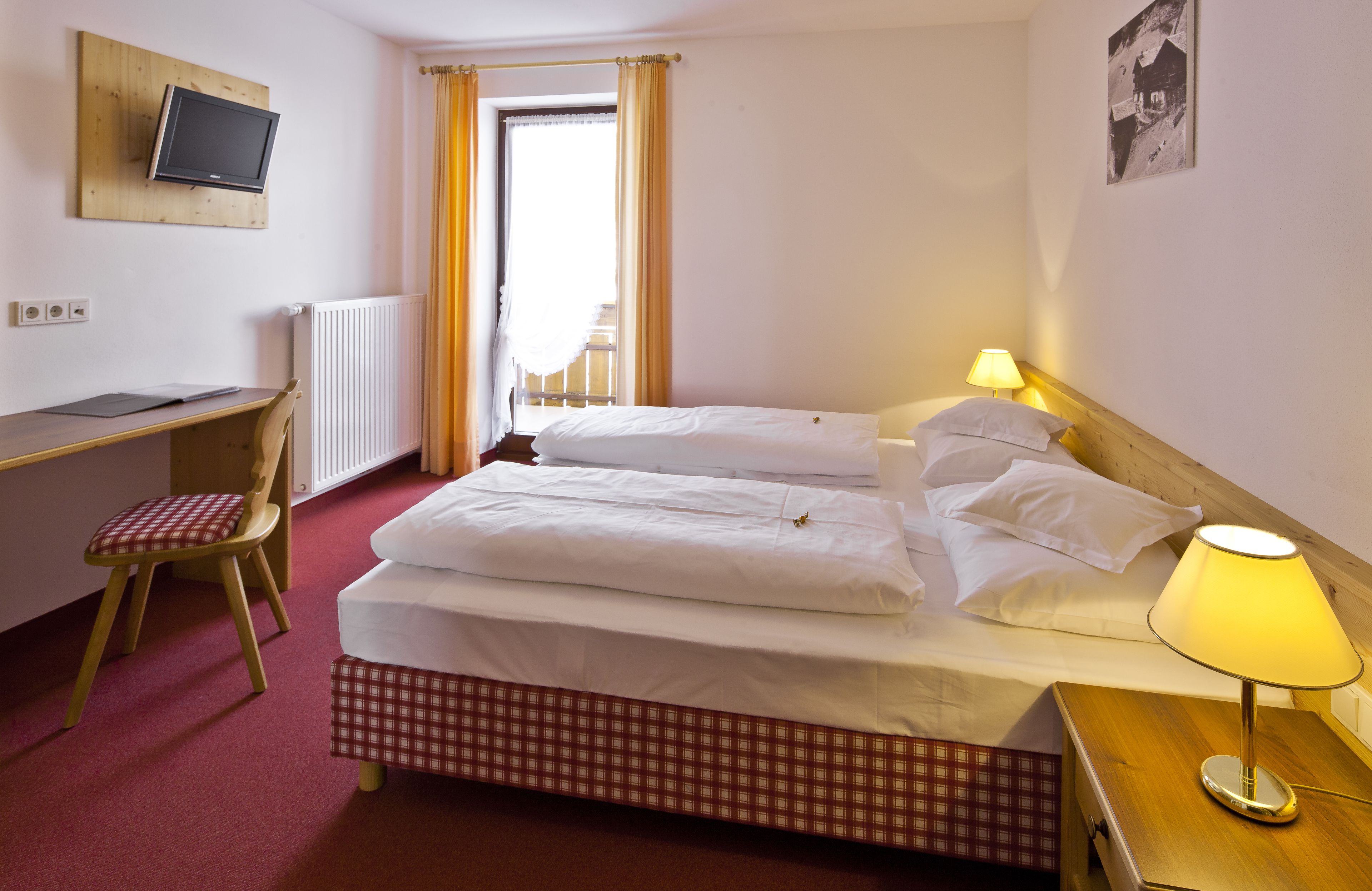 comfort double room, balcony | premium bedding, in-room safe, desk, soundproofing