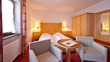 Premium bedding, in-room safe, desk, soundproofing