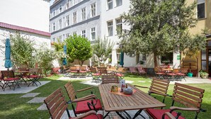 Garden - Hotel Praterstern (Vienna)