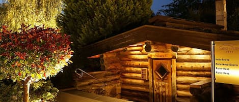 Sauna, hammam, soins corporels, massages aux pierres chaudes