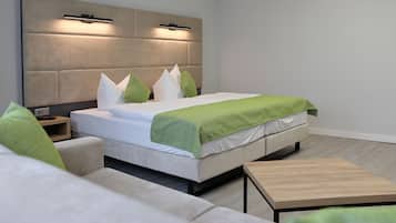 Basic Room | In-room safe, desk, blackout curtains, iron/ironing board
