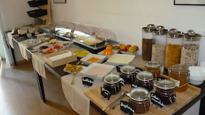 Desayuno buffet incluido todos los días 