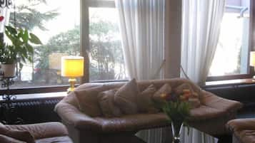 Sala de estar en el lobby