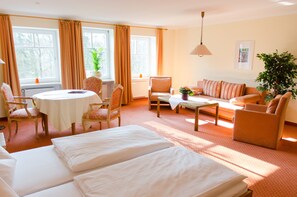 Comfort Double Room | In-room safe, free WiFi