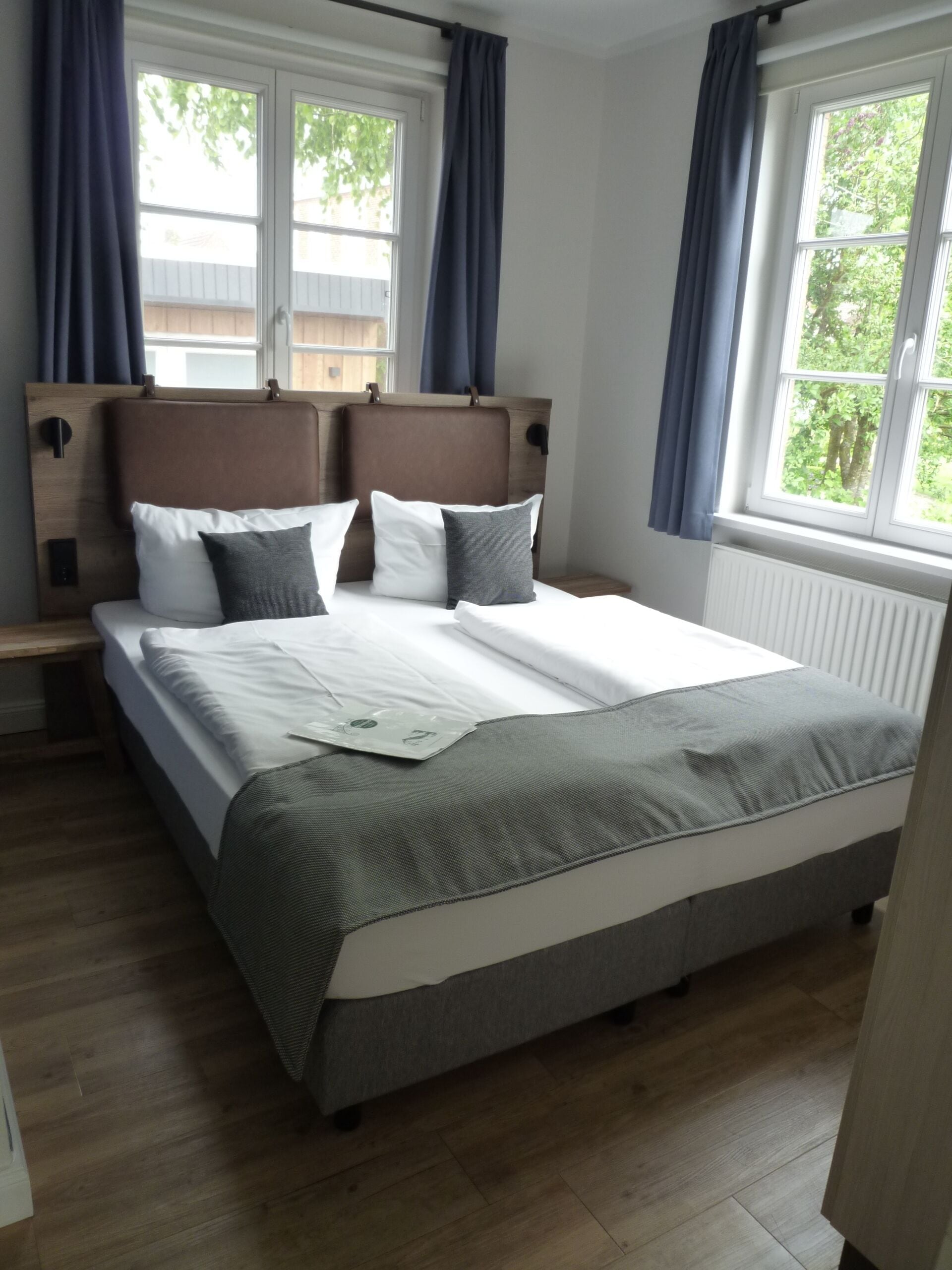 suite | 1 bedroom, minibar, in-room safe, desk