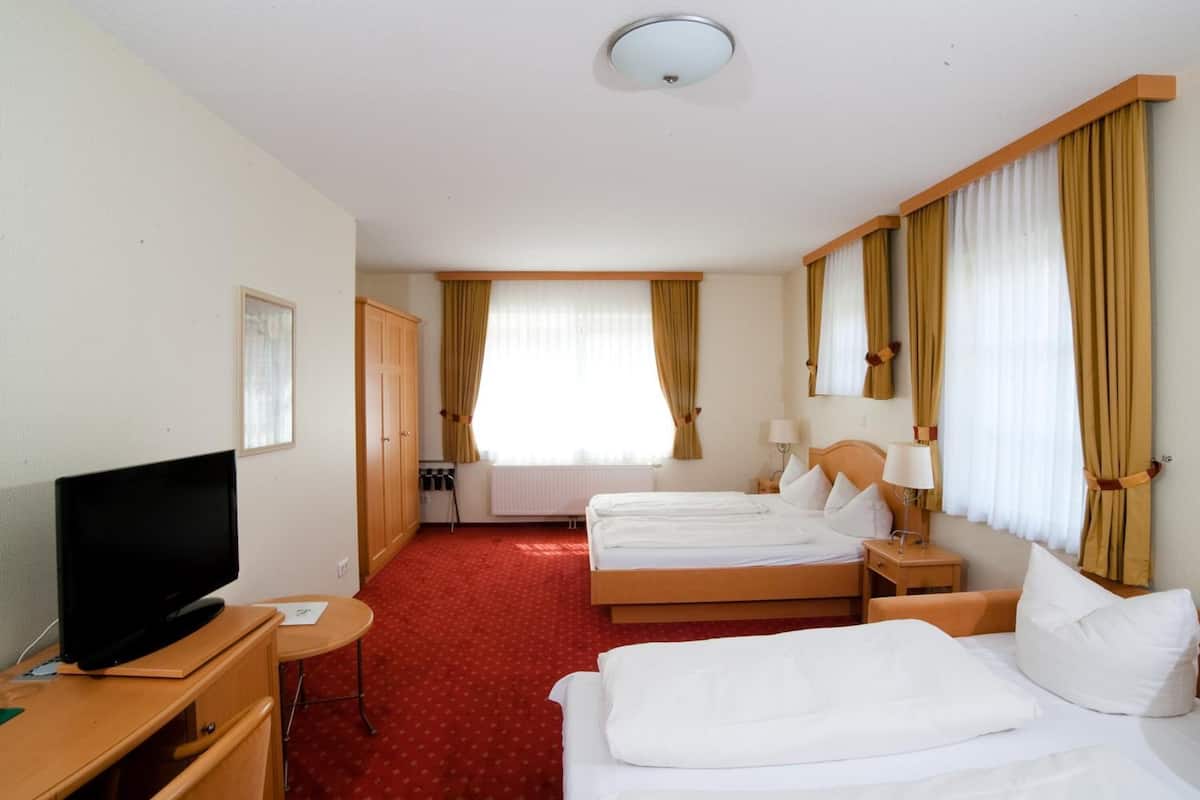 1 bedroom, minibar, in-room safe, desk