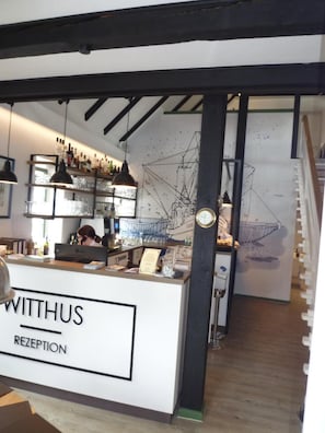 Coffee/tea maker, electric kettle - Hotel Restaurant Witthus (Krummhoern)