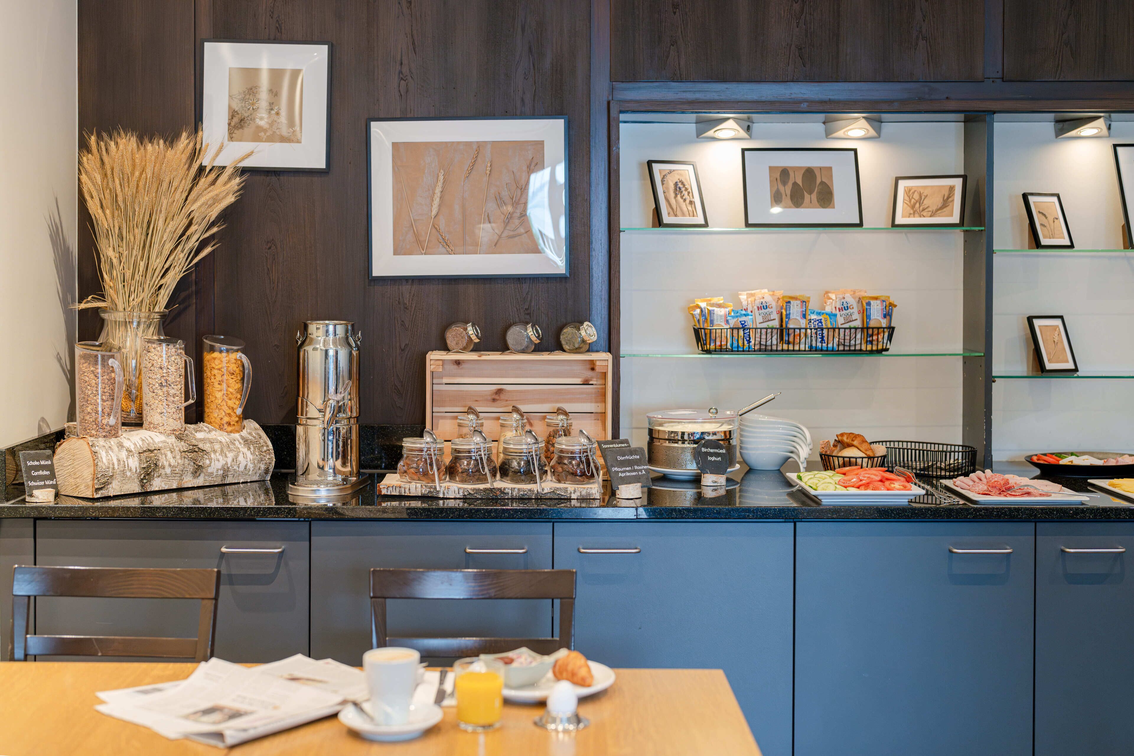 包每日自助早餐