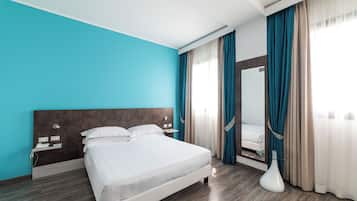 Deluxe Room | 1 bedroom, down comforters, minibar, in-room safe