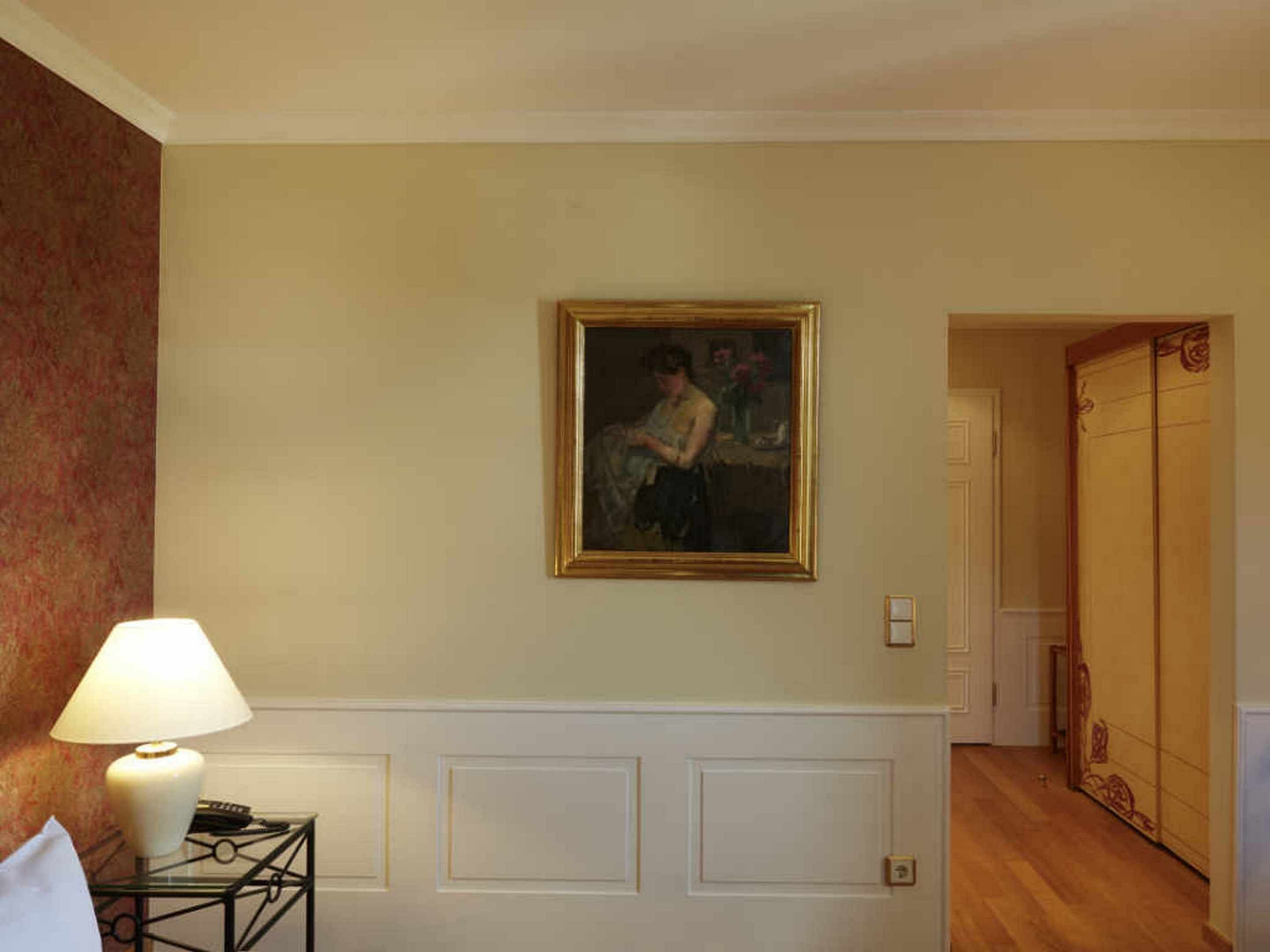 comfort double room | minibar, individually decorated, individually furnished, desk