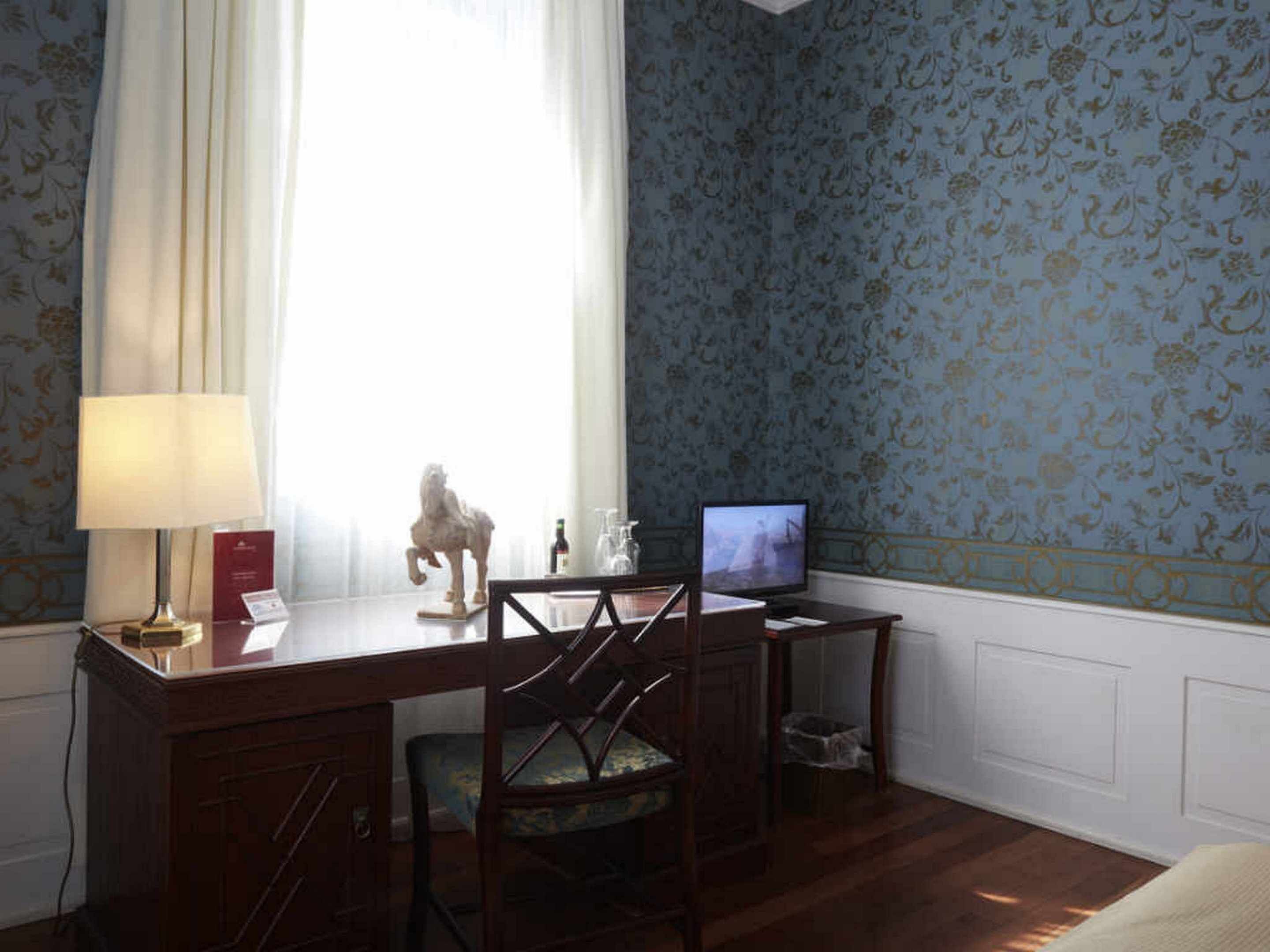 comfort double room | living area | tv