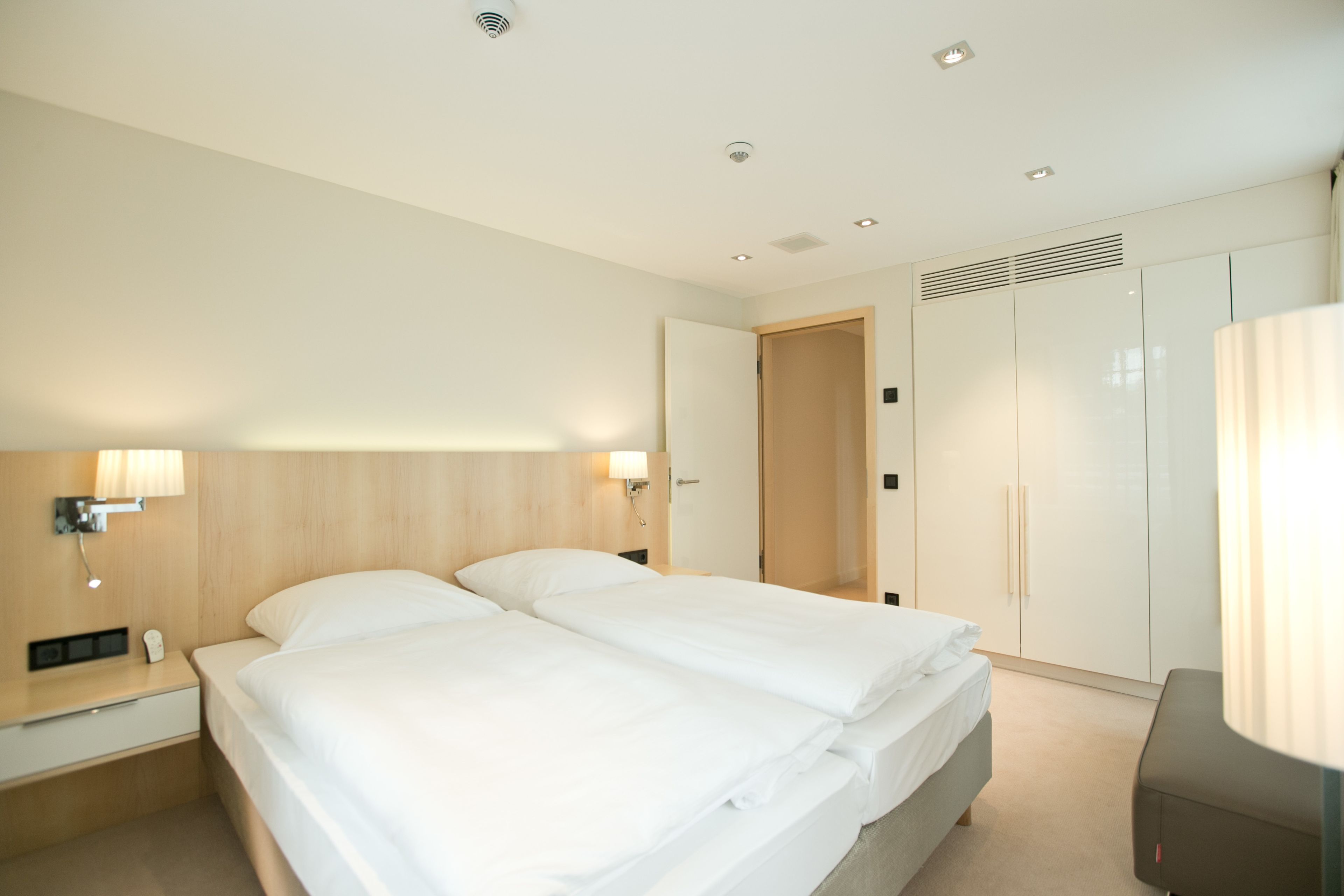 double room | hypo-allergenic bedding, minibar, in-room safe, individually decorated