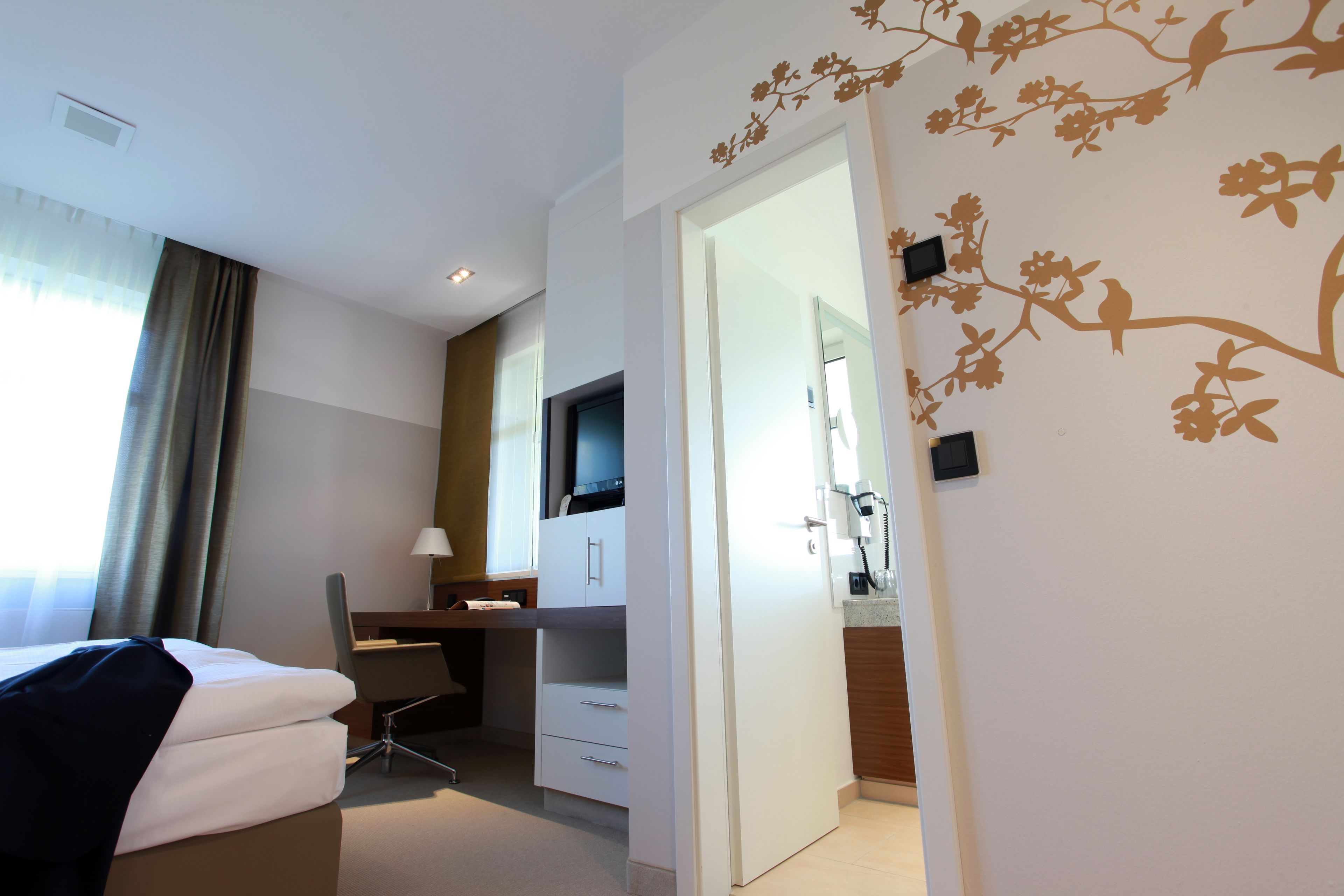 hypo-allergenic bedding, minibar, in-room safe, individually decorated