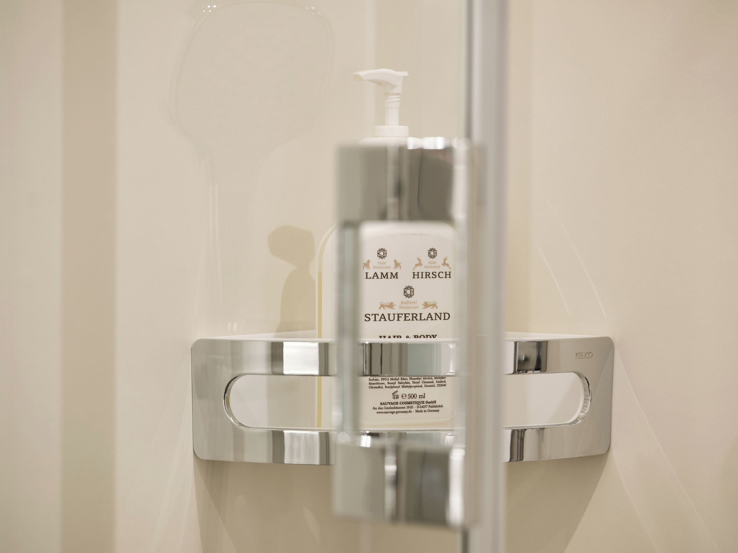 comfort plus room a | bathroom | free toiletries, hair dryer, towels, soap