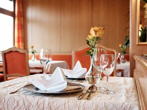 Food and drink - Badhotel Restaurant Stauferland (Bad Boll)