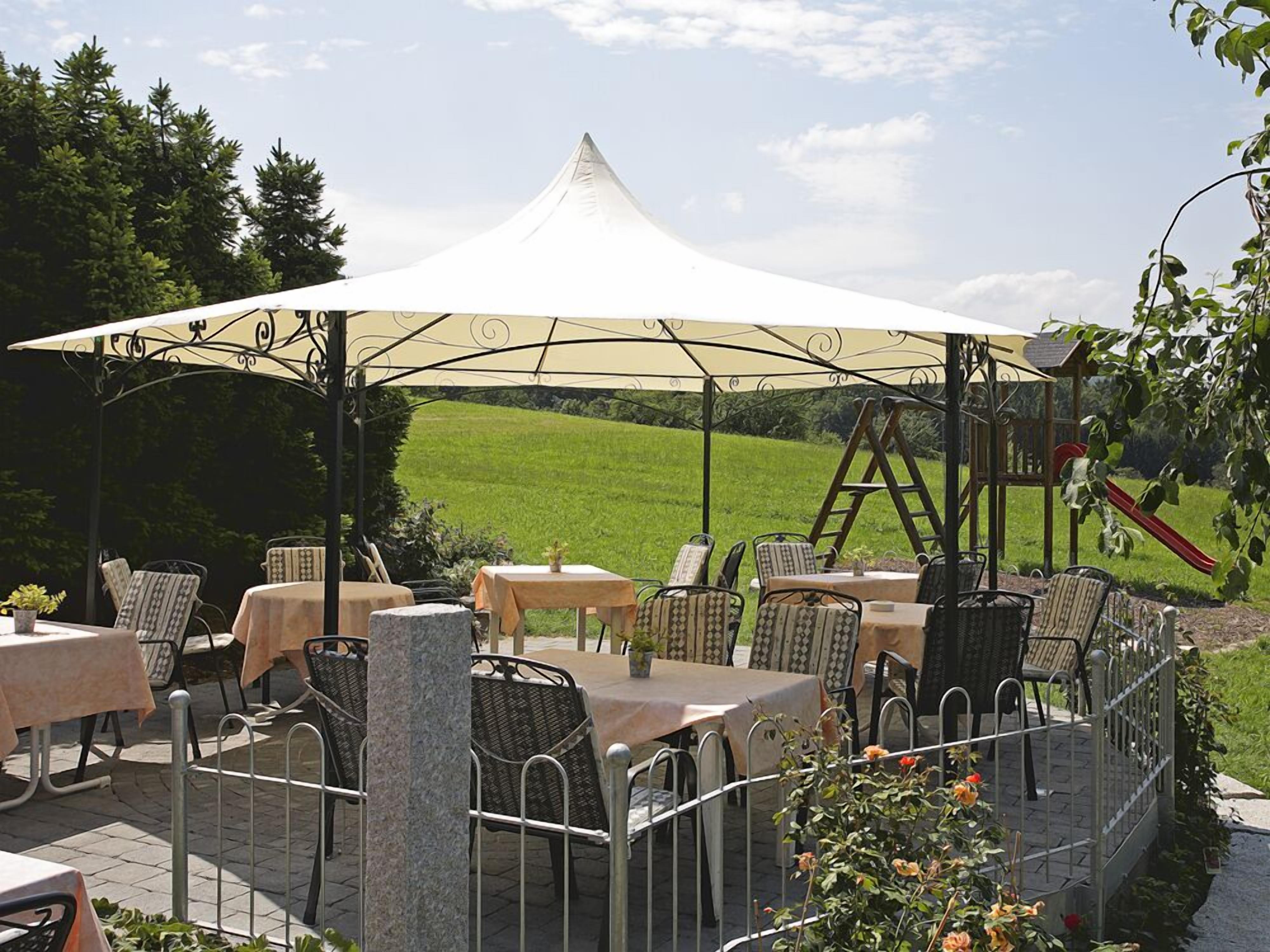 children’s play area – outdoor