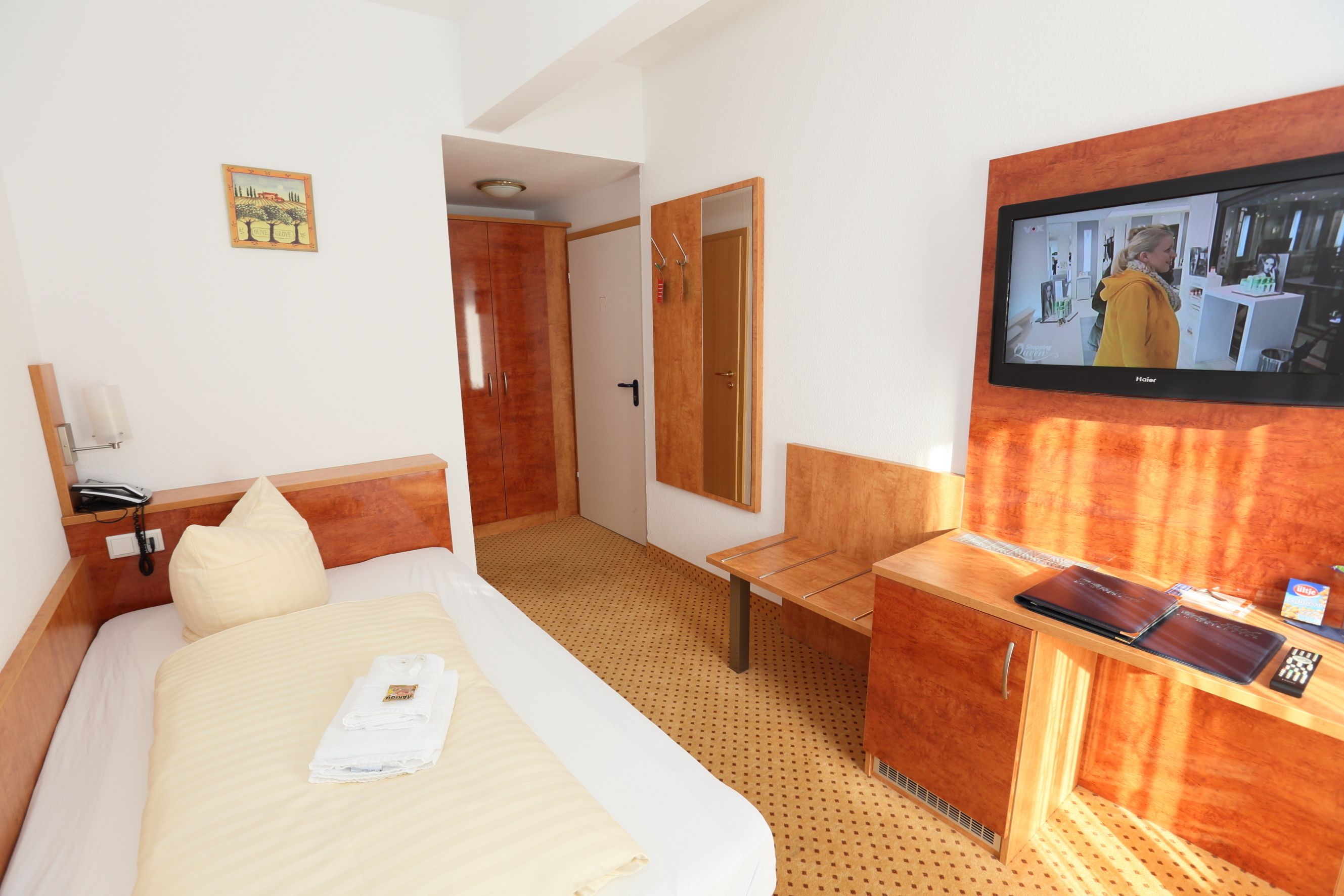 single room | 1 bedroom, soundproofing, free wifi, bed sheets